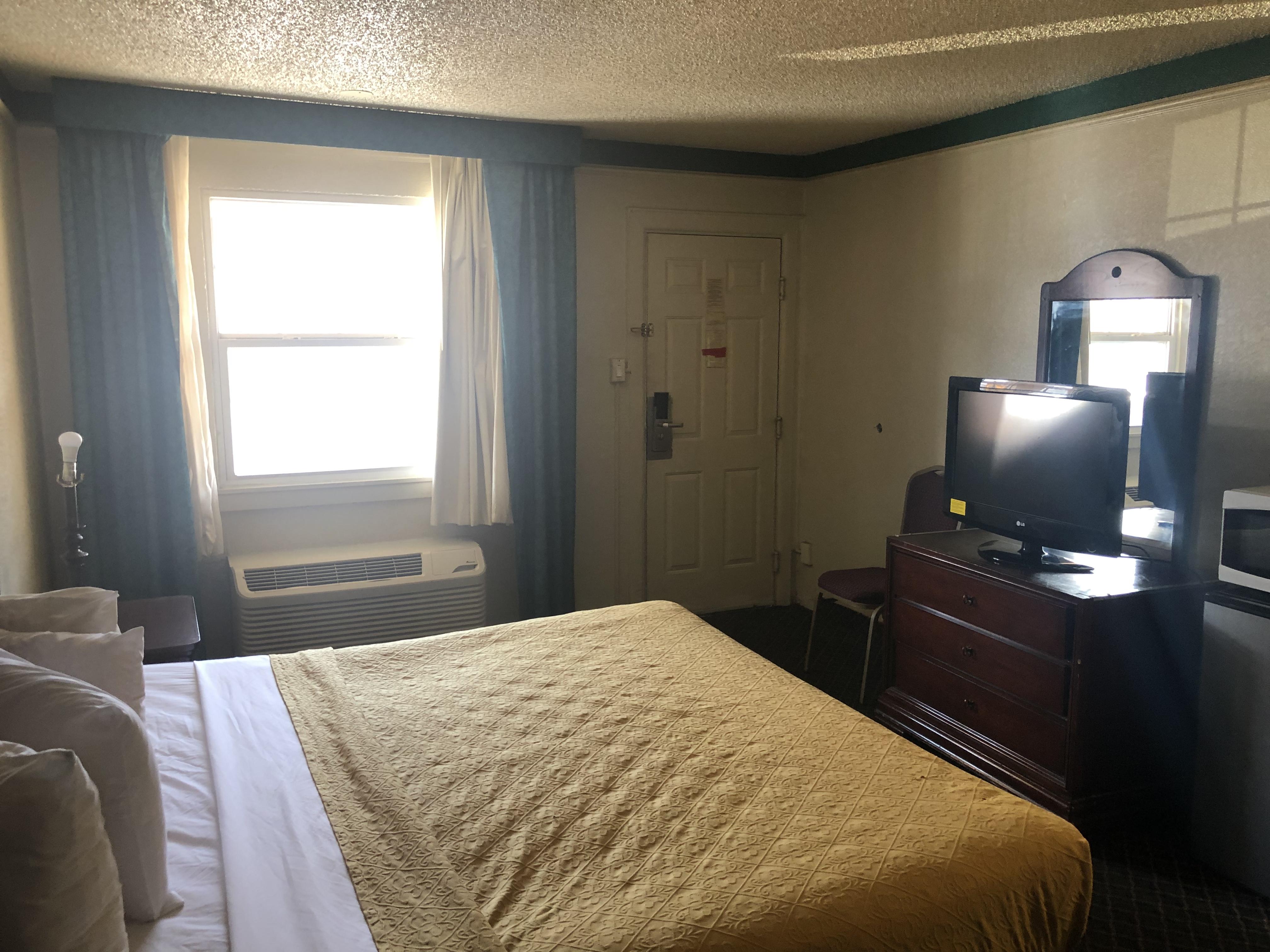 Americas Best Value Inn Denver Exterior photo