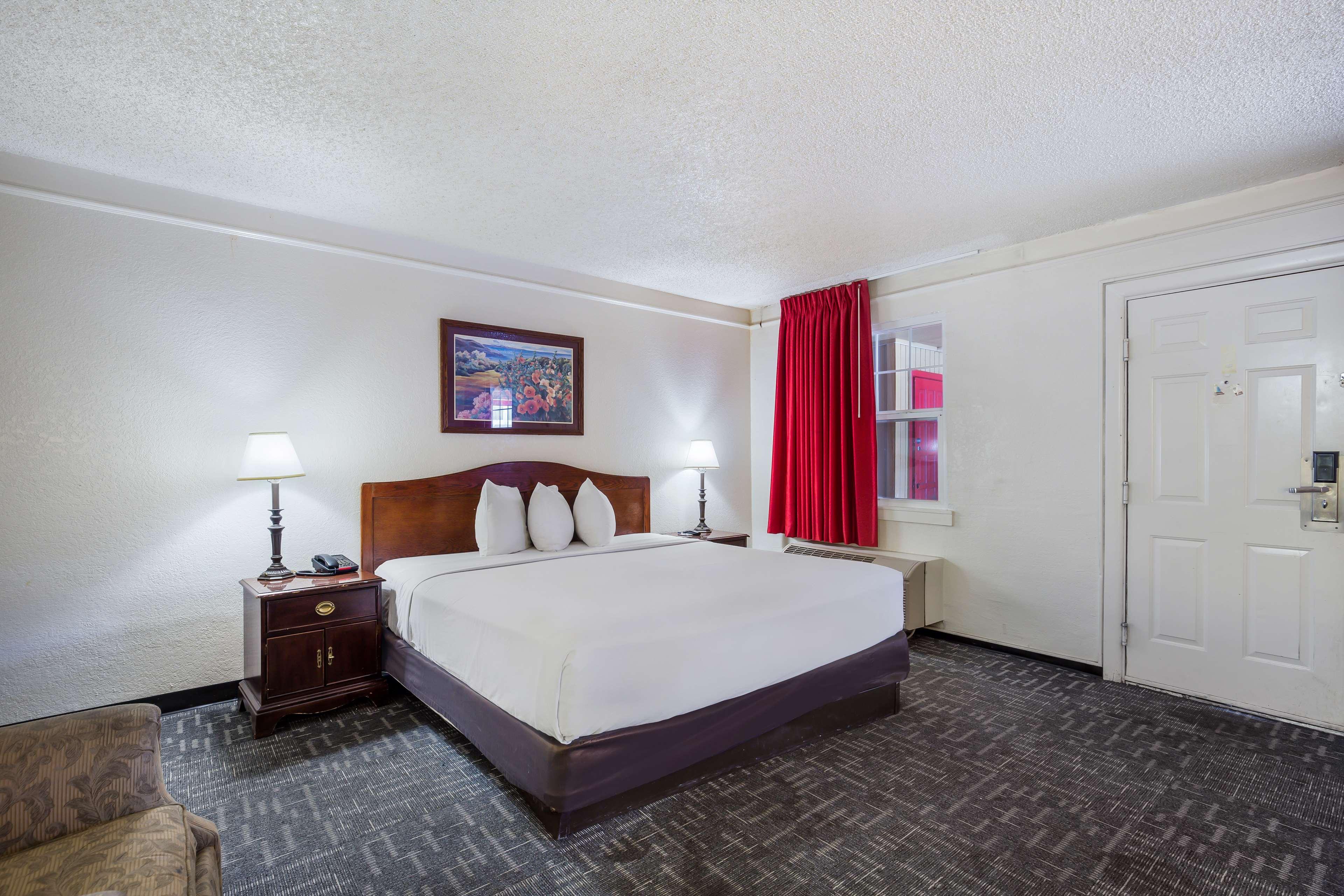 Americas Best Value Inn Denver Exterior photo
