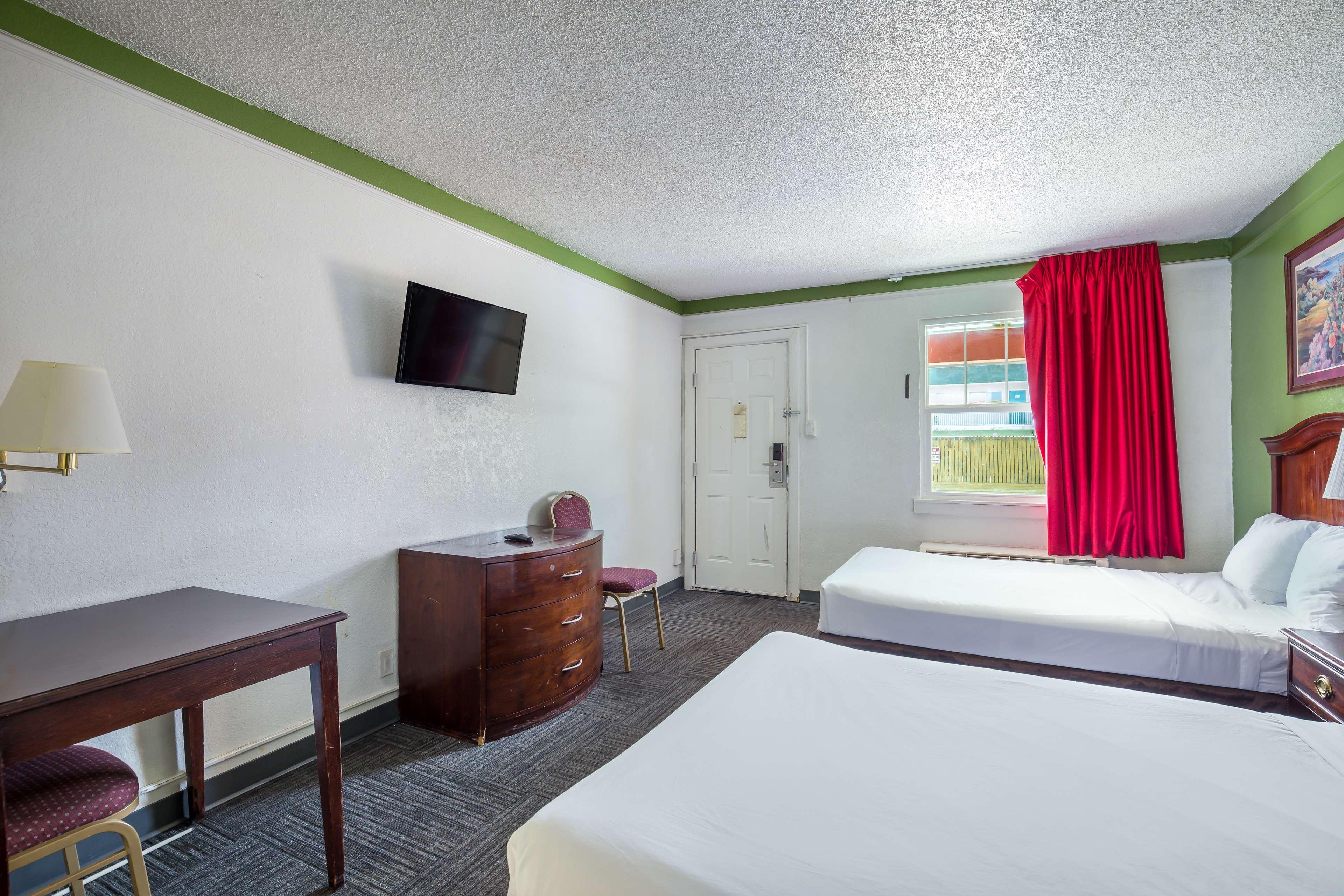 Americas Best Value Inn Denver Exterior photo