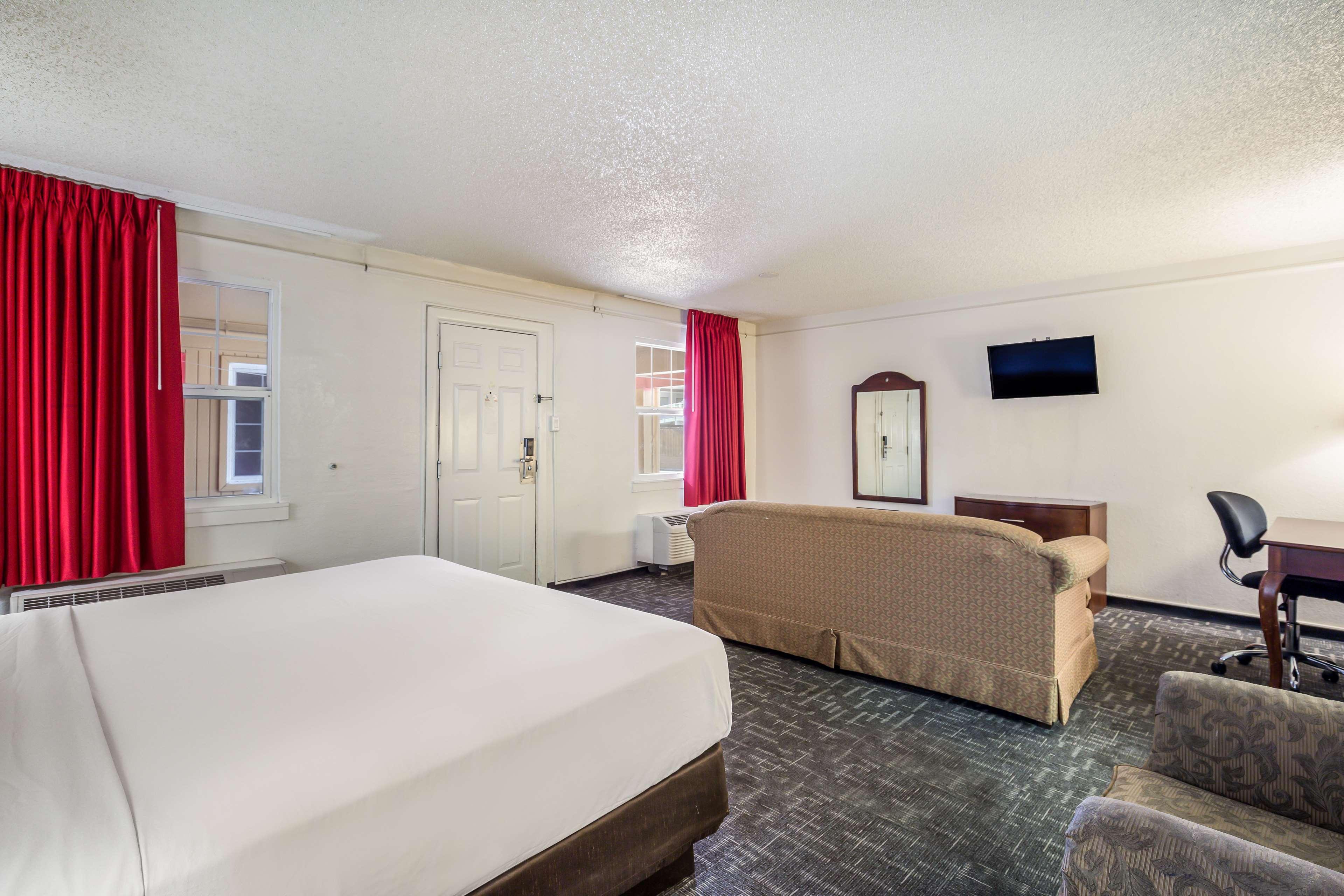 Americas Best Value Inn Denver Exterior photo